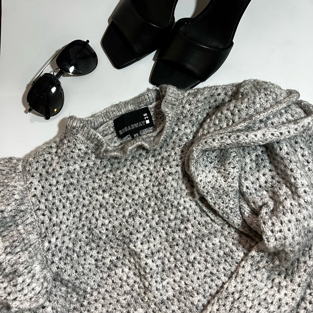 Broadway 38 sweater